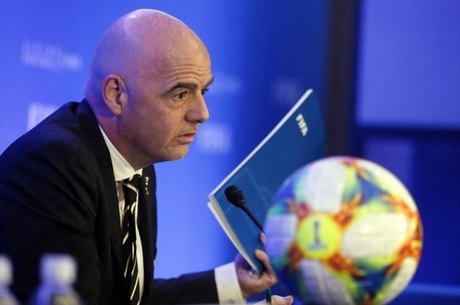 Presidente da Fifa, Infantino, não garante realização da Eurocopa 2020