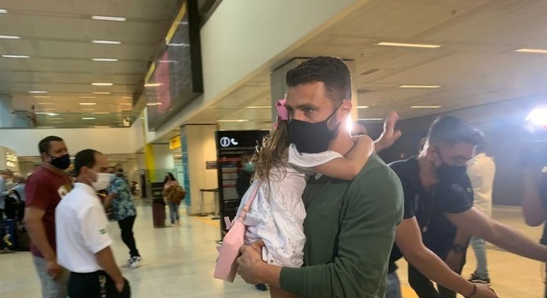 Junior Moraes desembarcou no Brasil nesta quinta-feira
