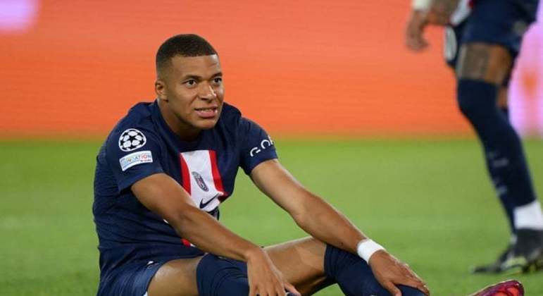 Saiba o que significa a comemoração de Mbappé, estrela da França e do PSG -  Esportes - R7 Lance