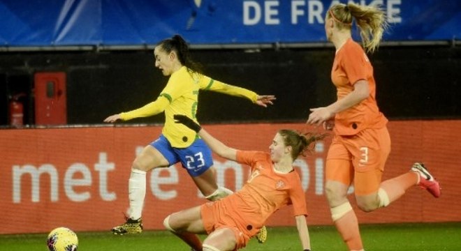 Duelo entre Brasil e Holanda terminou sem gols