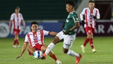 Gabriel Veron sente incômodo e deixa Palmeiras com dez em campo na Bolívia
