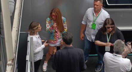 Shakira está em Barcelona para levar filhos para ex-marido Piqué