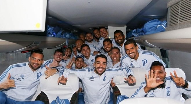 Elenco palmeirense passou quase sete horas em ônibus
