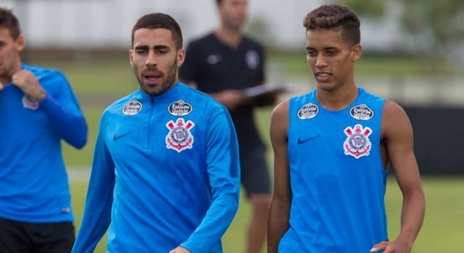 Gabriel e Pedrinho possuem apenas mais um ano de contrato com o Corinthians