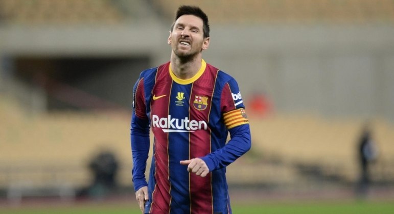Messi fica cada vez mais distante de renovação com Barcelona, diz jornal espanhol