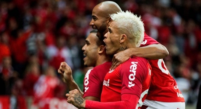 Internacional divide a liderança com São Paulo no Campeonato Brasileiro