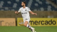 Léo Baptistão ganha elogios após primeiro jogo pelo Santos