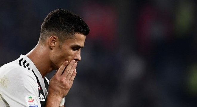 Cristiano Ronaldo é acusado de estupro pela segunda vez em uma semana