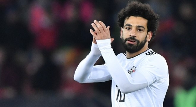Técnico do Egito mantém esperanças de ter Salah na estreia da Copa