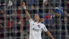 Suárez sai do banco e marca pela primeira vez no Nacional em seu retorno