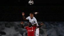 Após derrota, jogadores do Liverpool sofrem ataques racistas