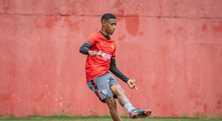 Expulsão contra o Guarani pode render punição a Pedrinho no STJD – Esportes