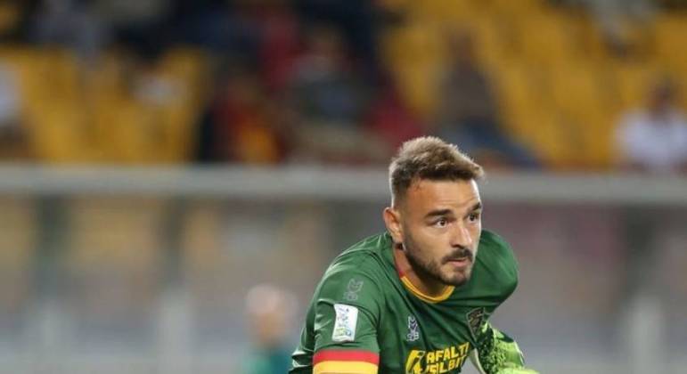 Gabriel Vasconcelos analisa bom momento do Lecce na Série B da