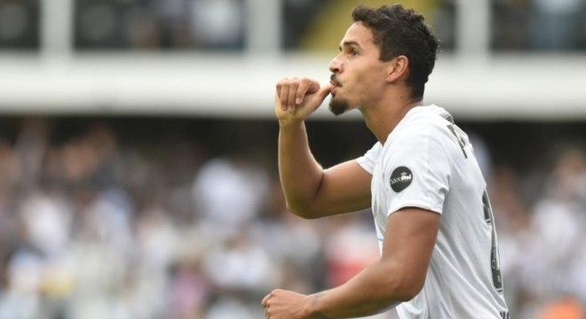 Lucas Veríssimo quer Santos paciente e concentrado para bater o Palmeiras