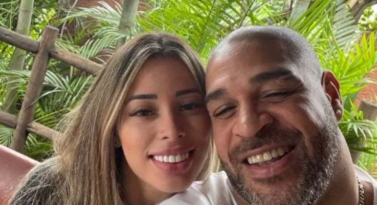 Imperador teve três passagens pelo Flamengo, sendo a última em 2012
