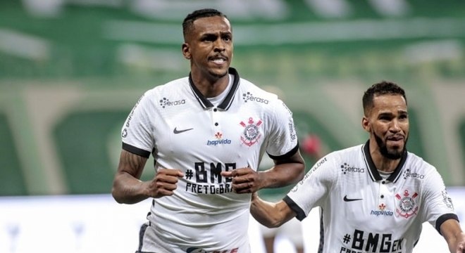 Jô marcou gols decisivos e deu sobrevida ao Corinthians na final do Paulistão