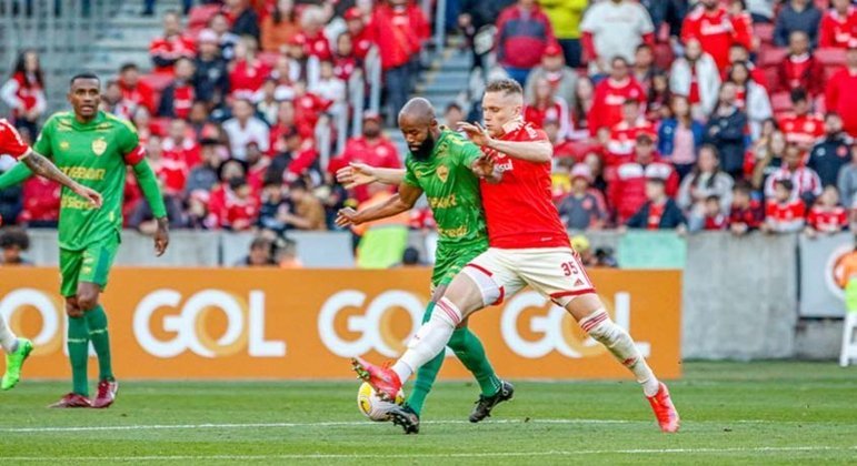 Com pol&Atilde;&ordf;mica do VAR, Internacional vence o Cuiab&Atilde;&iexcl; no Beira-Rio pelo  Brasileir&Atilde;&pound;o - Esportes - R7 Lance