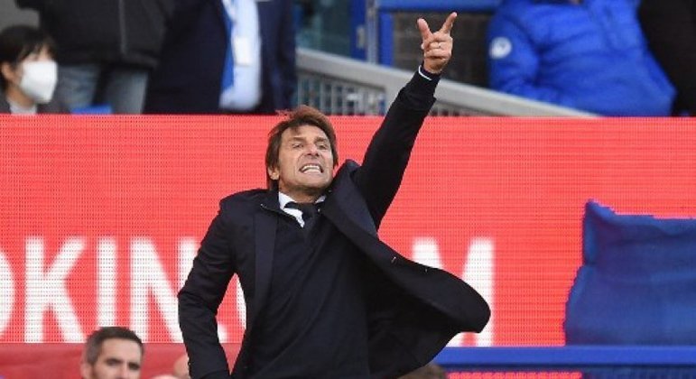 Antonio Conte quer revolucionar o Tottenham