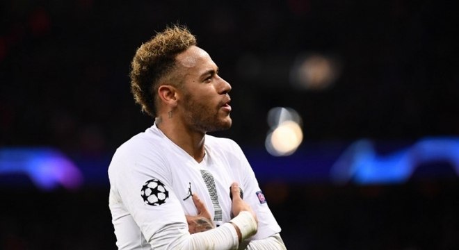 Neymar é um dos indicados ao time do ano da Uefa