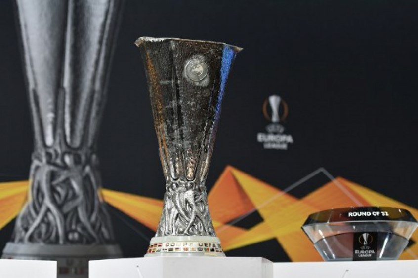 times classificados para próxima fase da liga dos campeões