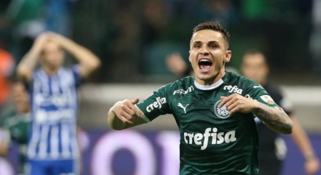 Raphael Veiga brilhou durante vitória do Palmeiras sobre rival argentino