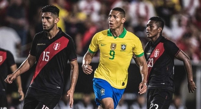 Duelo entre Brasil e Peru não acontecerá no mês de março