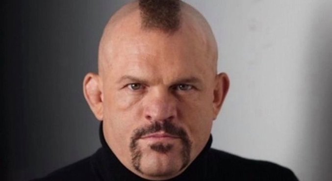Chuck Liddel, de 51 anos, foi para a prisão e teve fiança estimada em 20 mil dólares