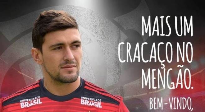 Arrascaeta chega ao Flamengo com "fome de títulos"