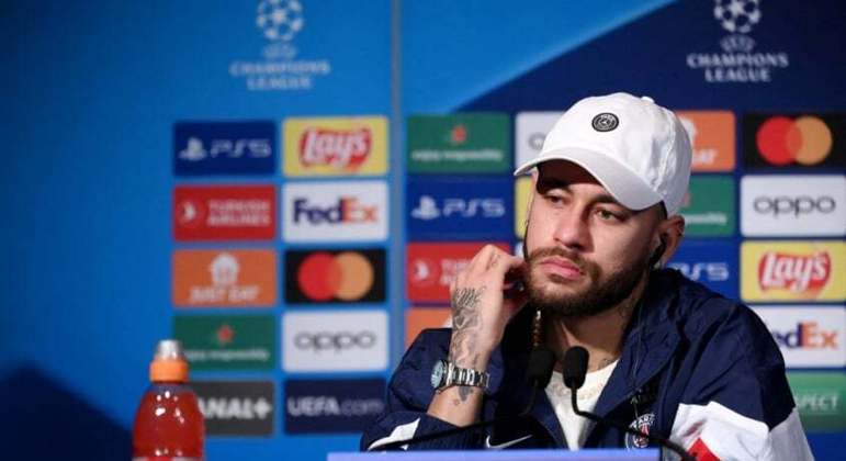Imprensa francesa diz que discussão no vestiário impulsiona possibilidade de venda de Neymar