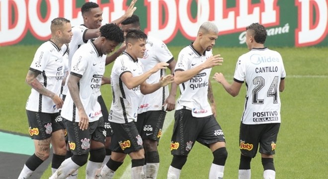 Corinthians enfrenta o São Caetano neste domingo (14), no Anacleto Campanella

