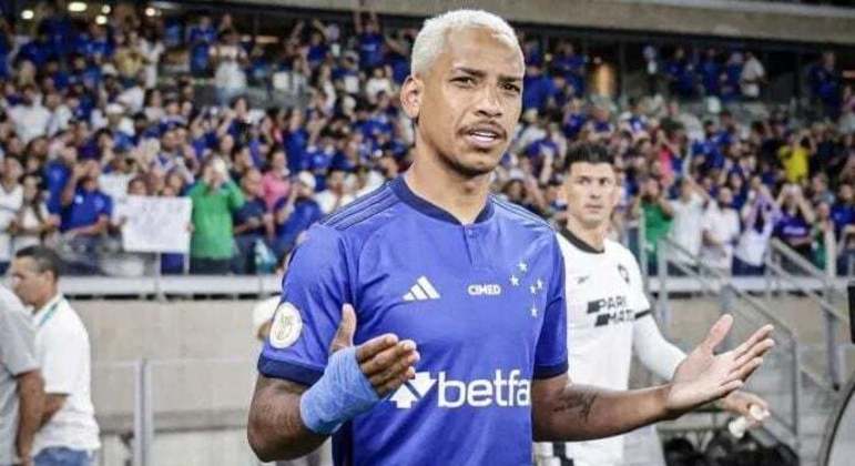 Wesley, do time sub-20 do Botafogo, será relacionado contra o