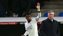 Ancelotti comenta ausência de Vini Jr nos indicados ao melhor time do ano