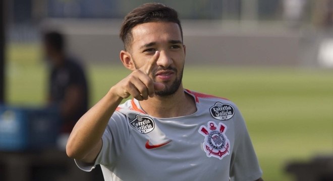 Após superações, Clayson quer retomar futebol do ano passado