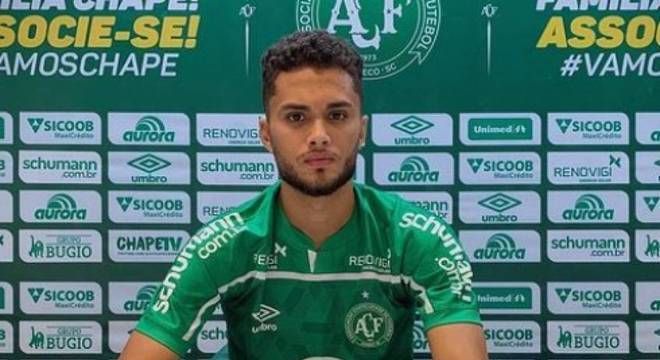 Cesco mira primeiro jogo no profissional da Chape: 'Meu sonho é estrear' -  Lance!