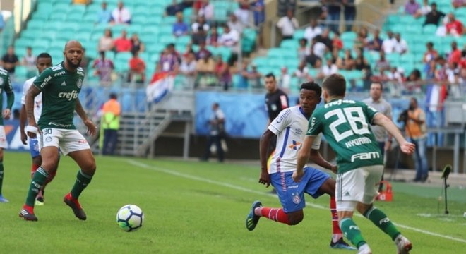 Felipe Melo fez o seu primeiro gol na temporada, contra o Bahia, na Fonte Nova