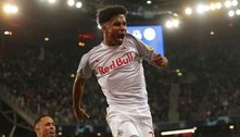Barcelona fará proposta de R$ 248 milhões por joia alemã do RB Salzburg, diz emissora