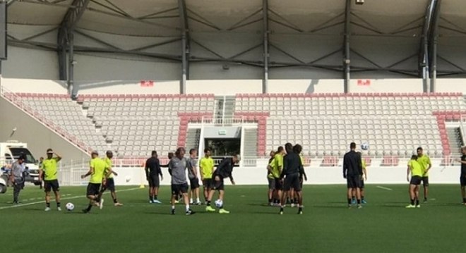 Flamengo treinou pela segunda vez em Doha, às 10h (horário local)