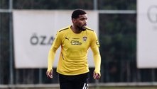 Ex-Flamengo, Bruno Viana estreia pelo Khimki, da Rússia, marcando gol