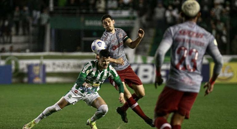 Juventude e Fluminense fizeram um jogo brigado no Alfredo Jaconi