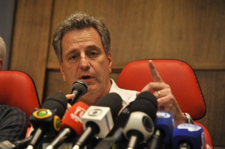 Flamengo, de Landin, perdeu dois patrocinadores