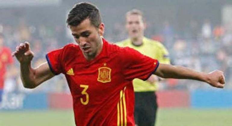 José Gayà está fora da Copa do Mundo pela Espanha após ter tido lesão constatada