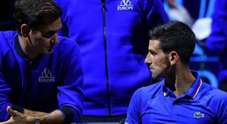 フェデラーは、どのタイプの選手が彼をコーチにするかを明らかにする