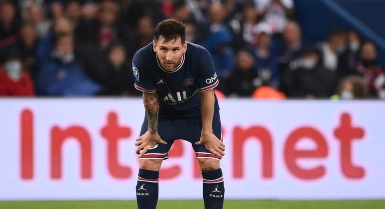 Messi passou por ressonância magnética, segundo comunicado do PSG