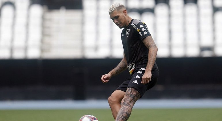 Rafael Navarro já falou como novo jogador do Palmeiras