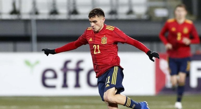 Badri tritt die Nachfolge von Barcelona-Spieler Halland an und wählt den Golden Boy 2021 – Lance