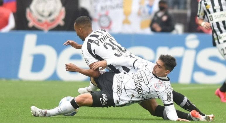 Santos perdeu por 2 a 0 para o Corinthians no último domingo, na Neo Química Arena