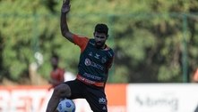 Diego Costa segue em tratamento para poder encarar o Palmeiras no jogo de volta da Libertadores