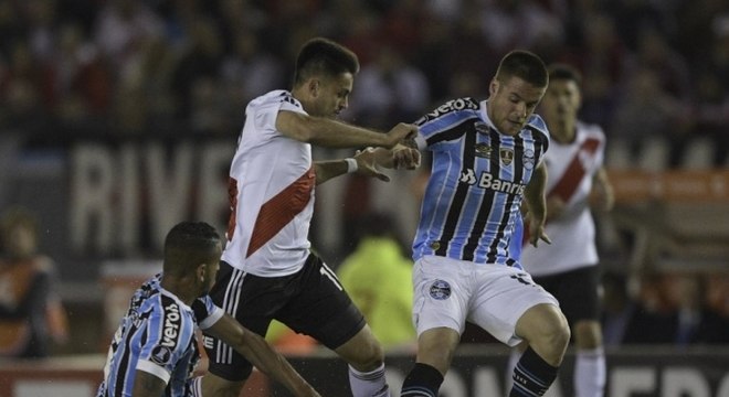 O Grêmio, de Ramiro, venceu o River Plate em Buenos Aires por 1 a 0
