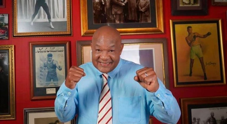 George Foreman negou as acusações de abuso de menores de idade