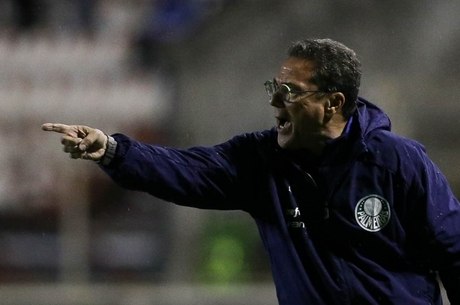 Luxa exalta domínio palmeirense, mas classifica empate como ruim